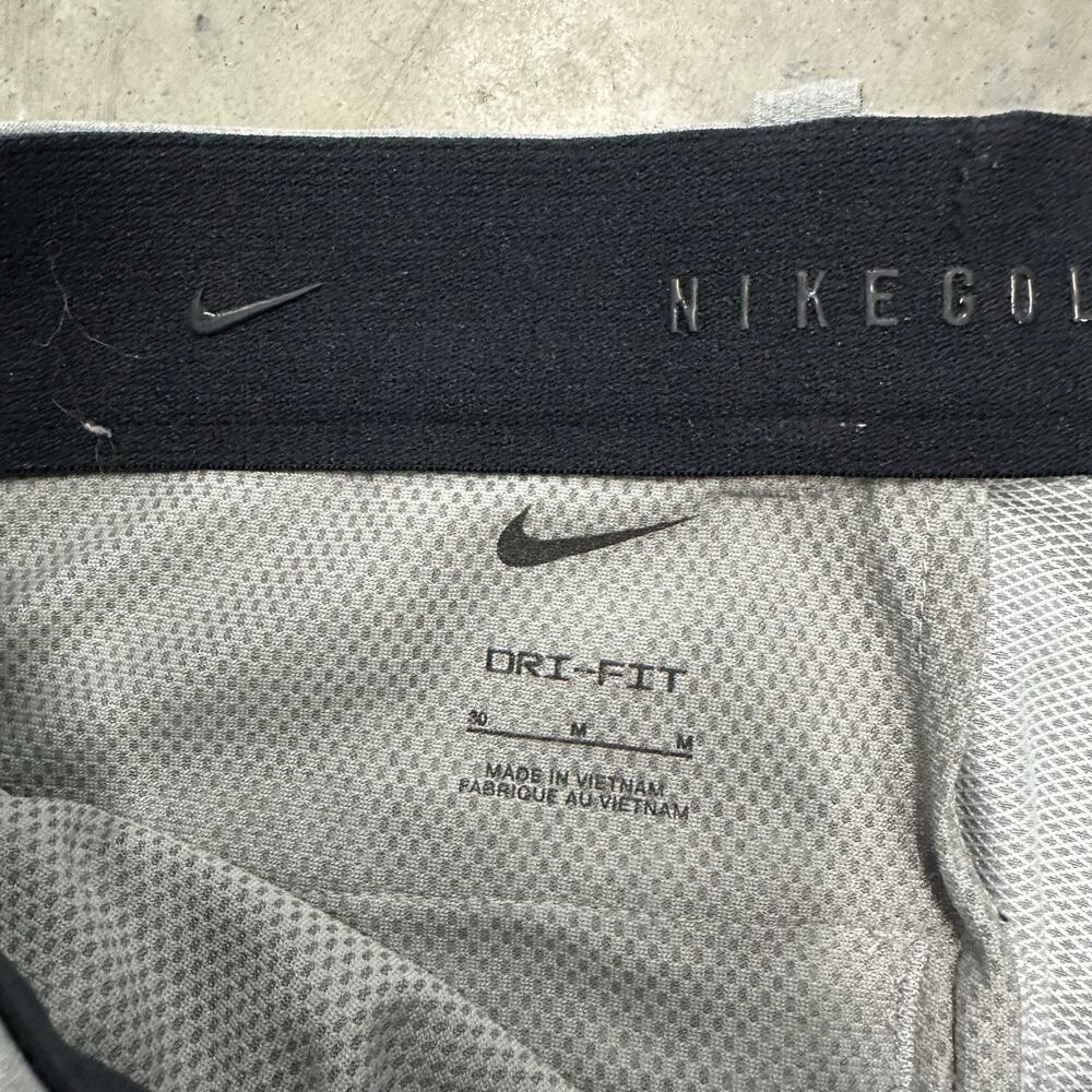 Nike Golf Dri-FIT Men's Gray Flat Front Golf Shorts Size 30/M - Picture 2 of 7